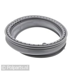 Manchet met gaten en driehoek